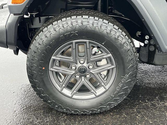 new 2026 Jeep Wrangler car, priced at $46,850