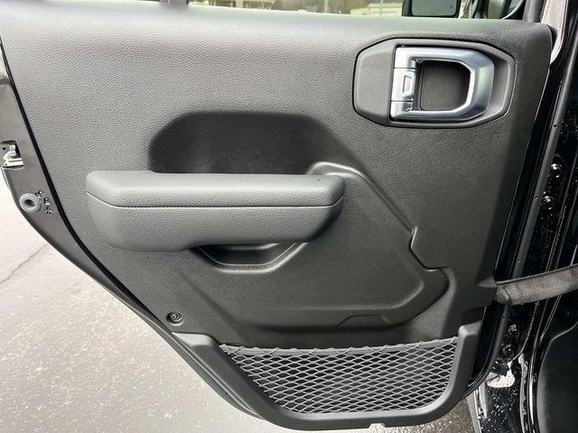 new 2026 Jeep Wrangler car, priced at $46,850