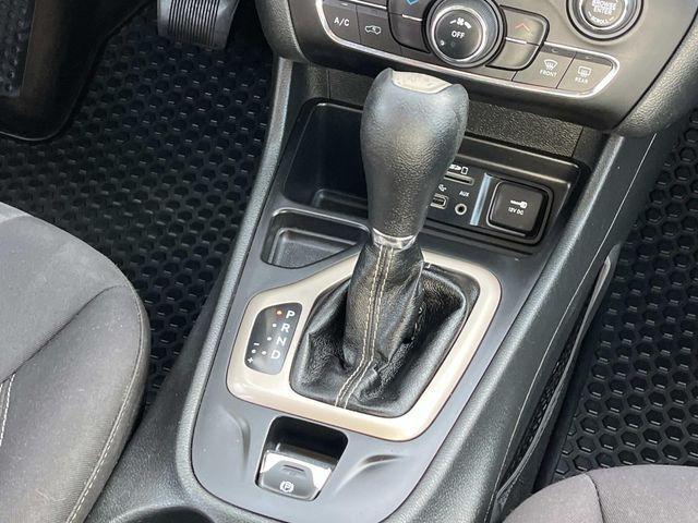 used 2015 Jeep Cherokee car, priced at $9,418