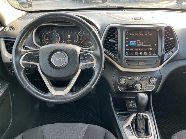 used 2015 Jeep Cherokee car, priced at $9,418