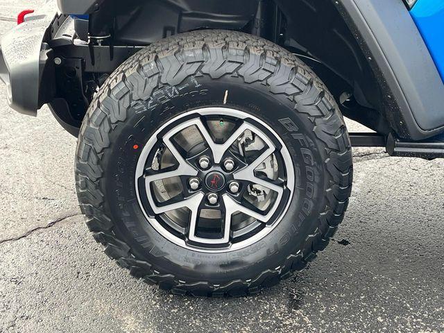 new 2024 Jeep Wrangler car, priced at $52,555