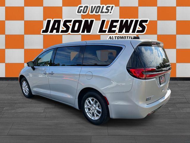 new 2026 Chrysler Pacifica car, priced at $44,305