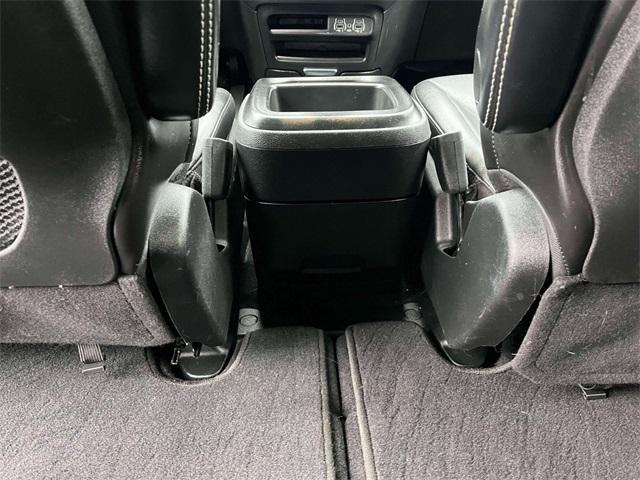 used 2025 Chrysler Pacifica car, priced at $31,060