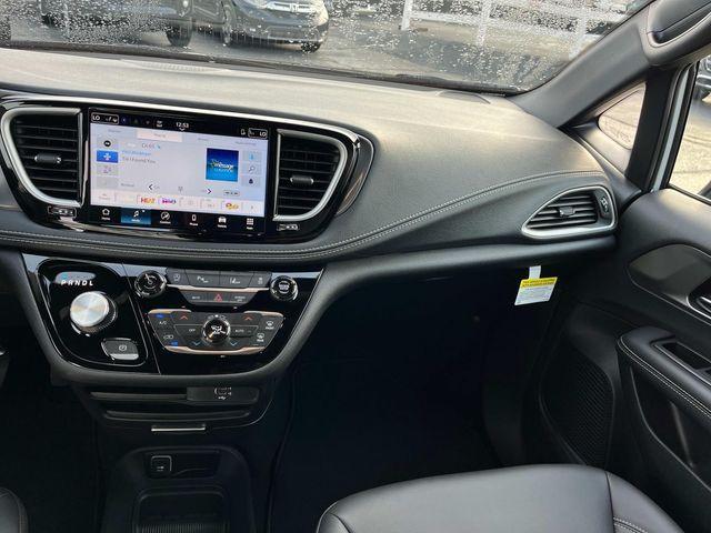 new 2026 Chrysler Pacifica car, priced at $41,635