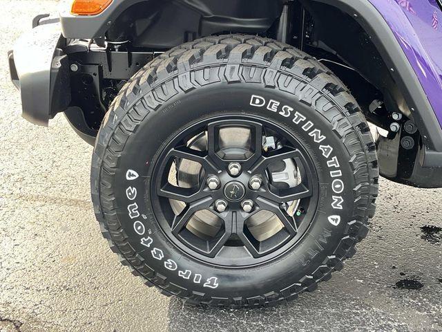 new 2026 Jeep Gladiator car, priced at $50,290