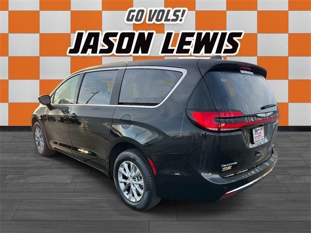 new 2026 Chrysler Pacifica car, priced at $44,162