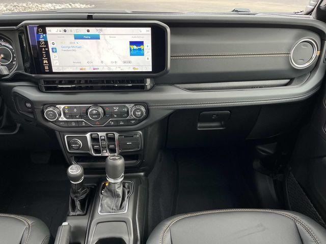 new 2026 Jeep Wrangler car, priced at $53,645