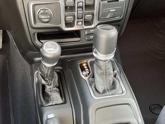 new 2026 Jeep Gladiator car, priced at $43,780