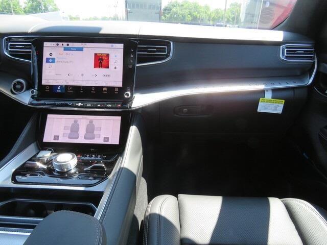 new 2023 Jeep Grand Wagoneer car, priced at $84,321