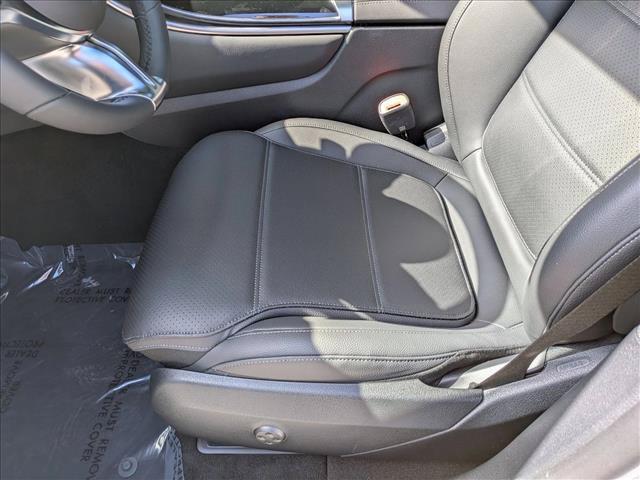 Mercedes-Benz GLC view 4