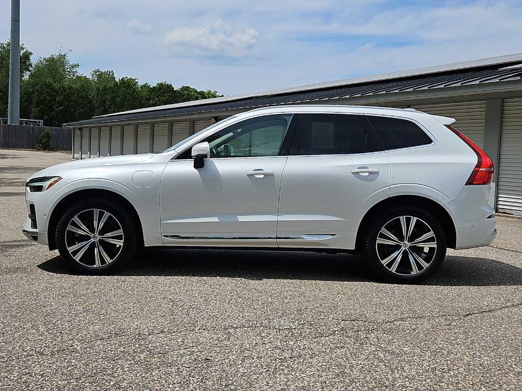 used 2022 Volvo XC60 Recharge Plug-In Hybrid car, priced at $32,388