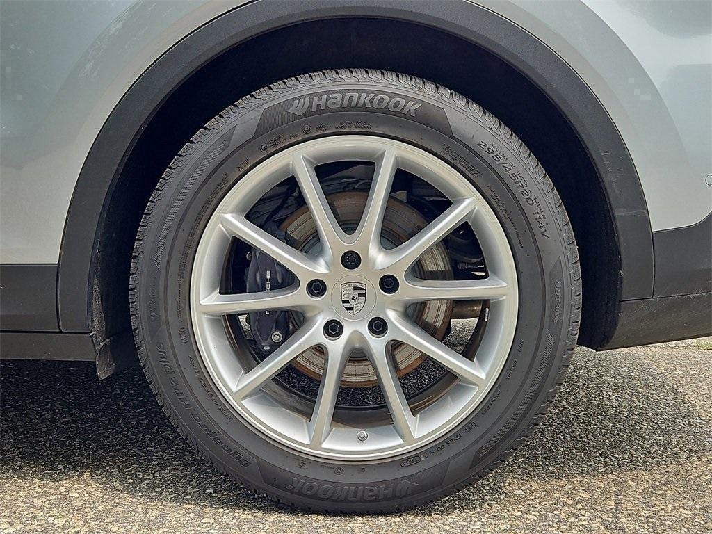 used 2025 Porsche Cayenne car, priced at $79,987