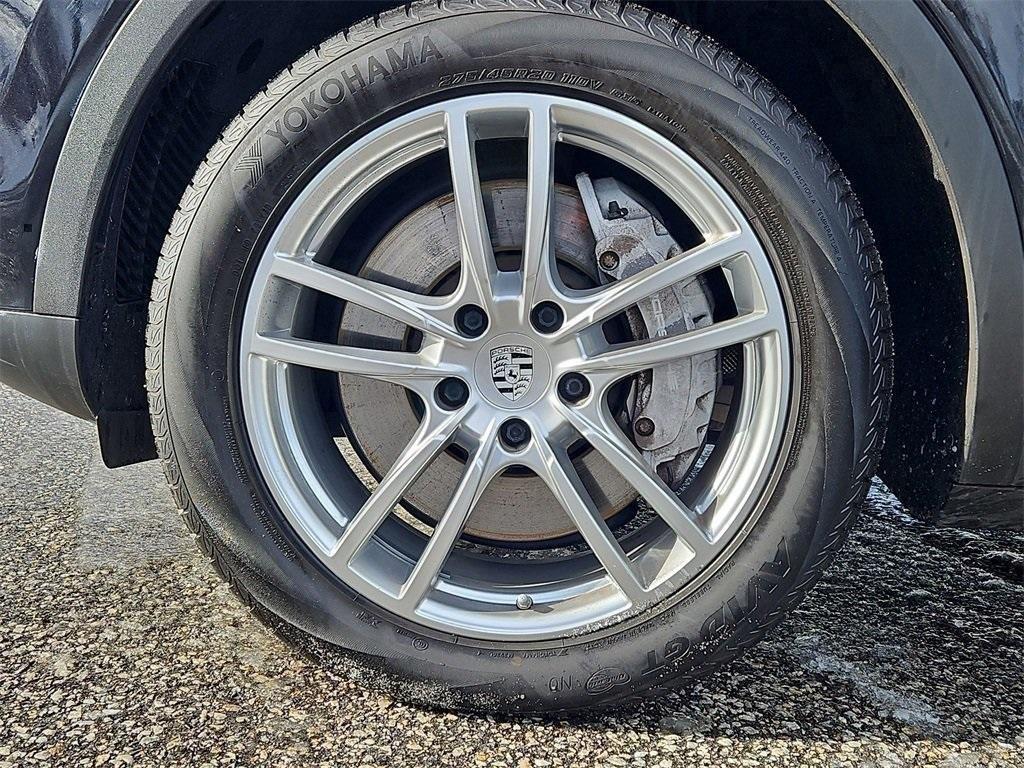 used 2022 Porsche Cayenne car, priced at $51,987