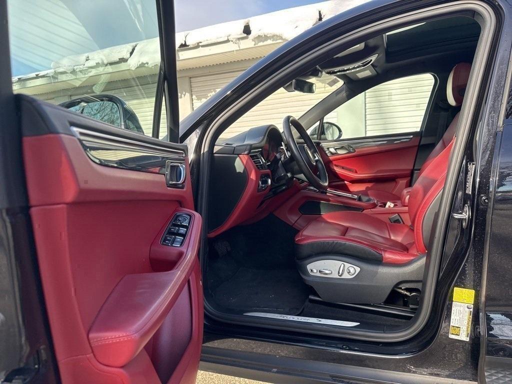 used 2022 Porsche Macan car, priced at $55,987