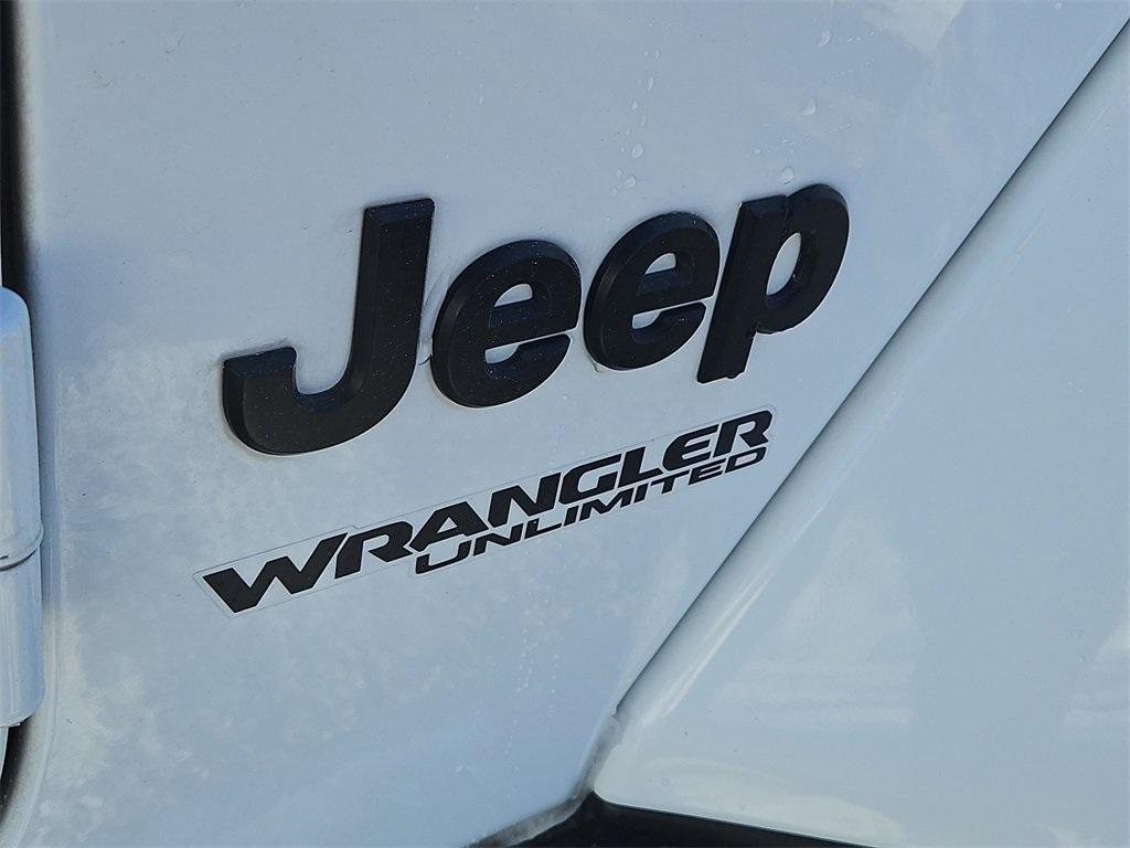 used 2021 Jeep Wrangler Unlimited car, priced at $33,987
