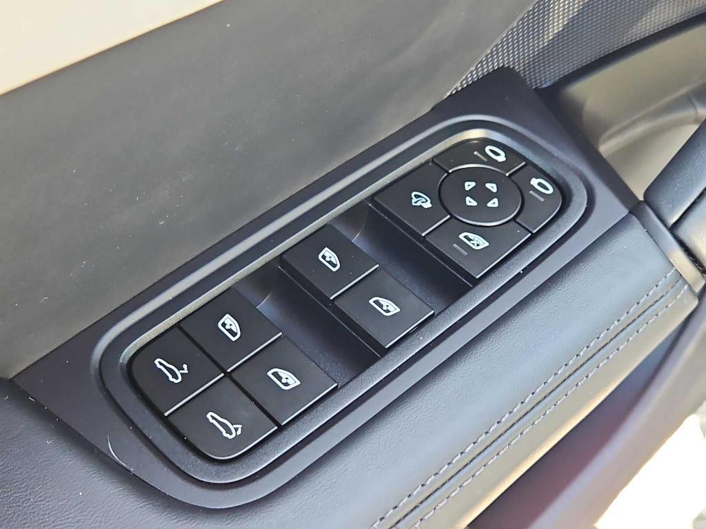 used 2025 Porsche Cayenne car, priced at $99,388