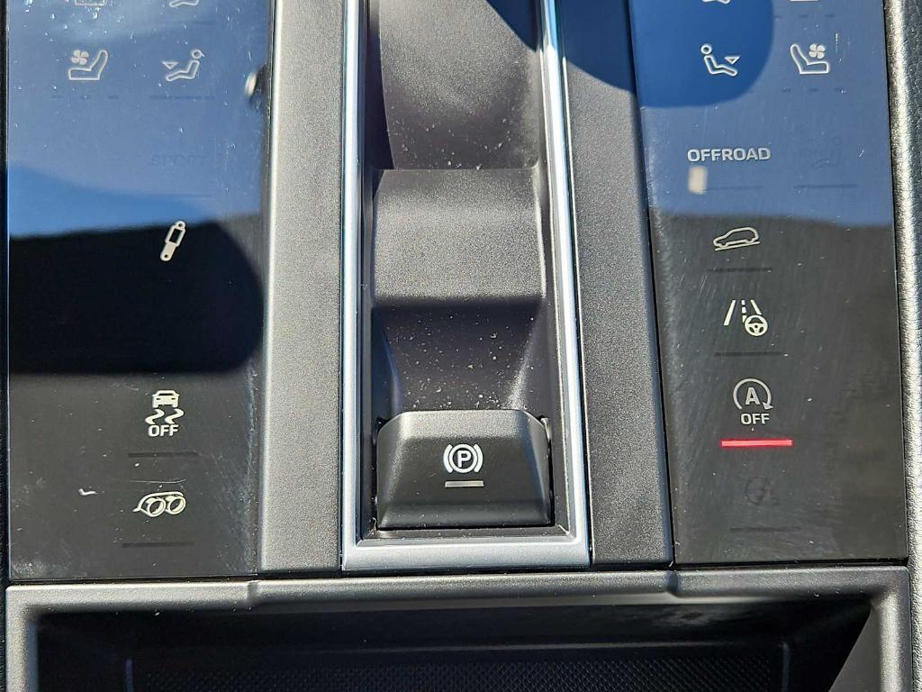 used 2025 Porsche Macan car, priced at $89,987