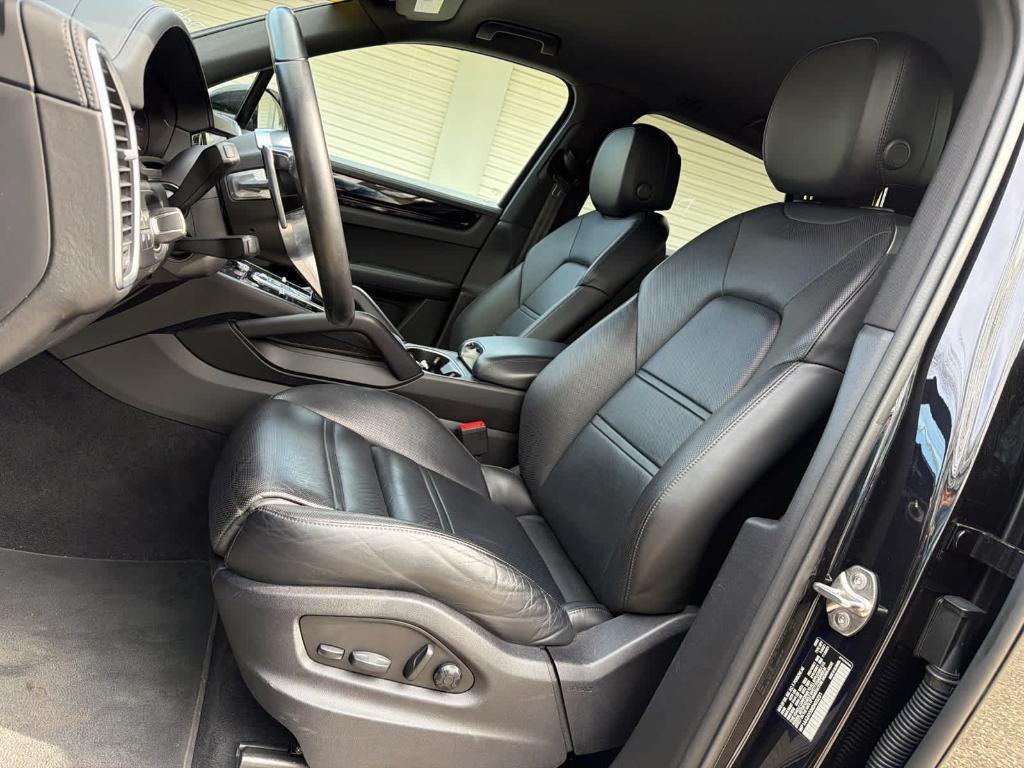 used 2022 Porsche Cayenne car, priced at $59,388