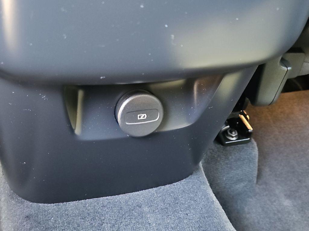 used 2025 Volvo XC90 car, priced at $53,586