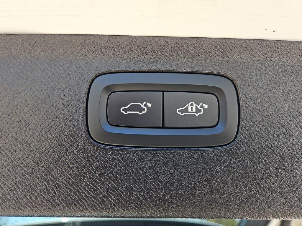 used 2025 Volvo XC90 car, priced at $53,586