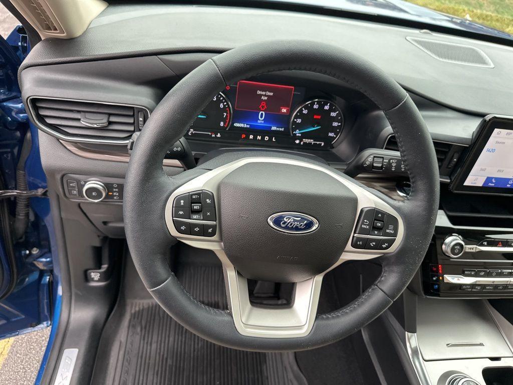 used 2022 Ford Explorer car, priced at $31,901