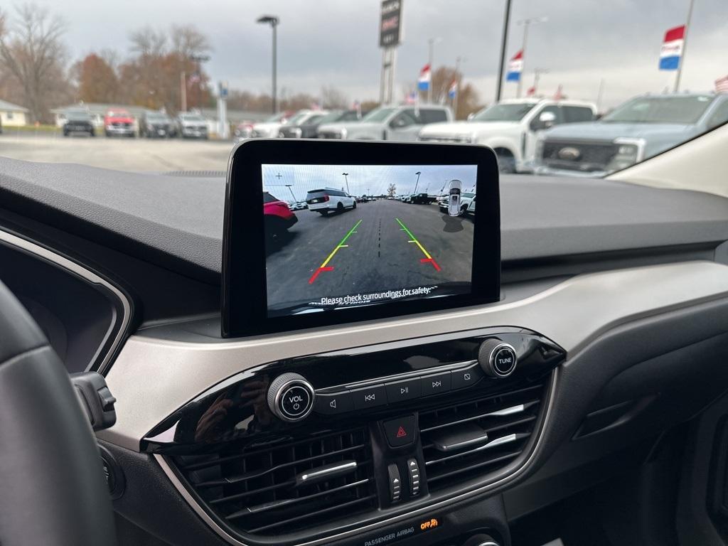 used 2022 Ford Escape car, priced at $22,900