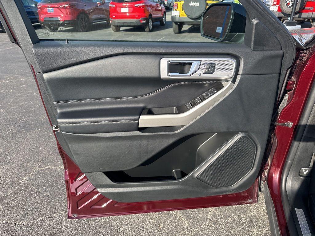 used 2022 Ford Explorer car, priced at $32,613