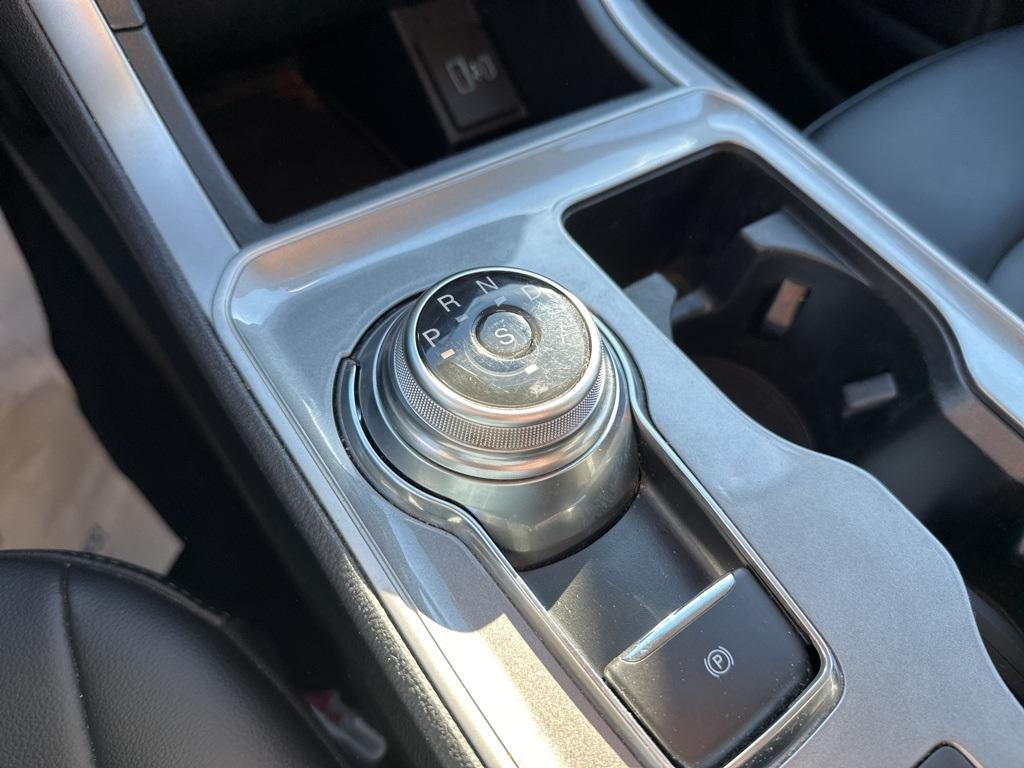 used 2024 Ford Edge car, priced at $26,400