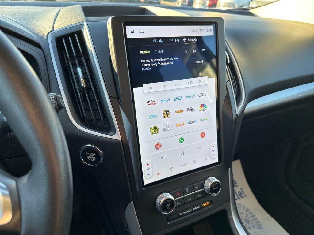 used 2024 Ford Edge car, priced at $25,901