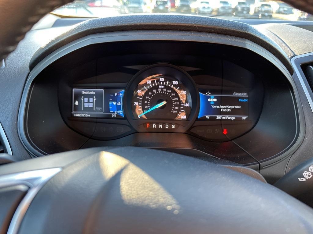 used 2024 Ford Edge car, priced at $26,900