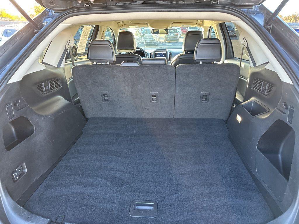used 2024 Ford Edge car, priced at $25,901