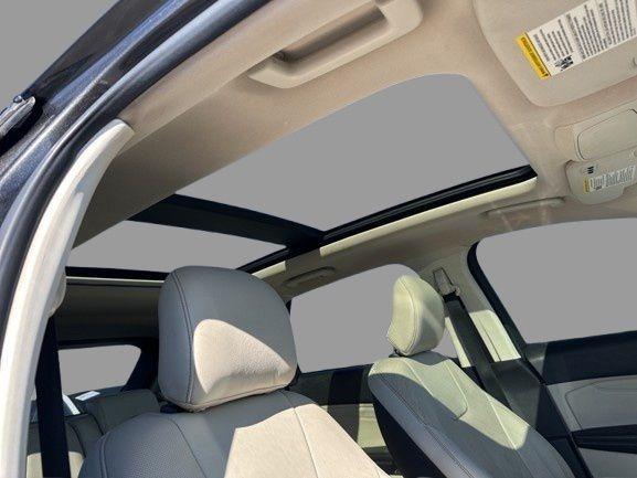 used 2018 Ford Edge car, priced at $13,900