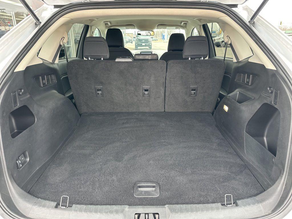 used 2024 Ford Edge car, priced at $27,500