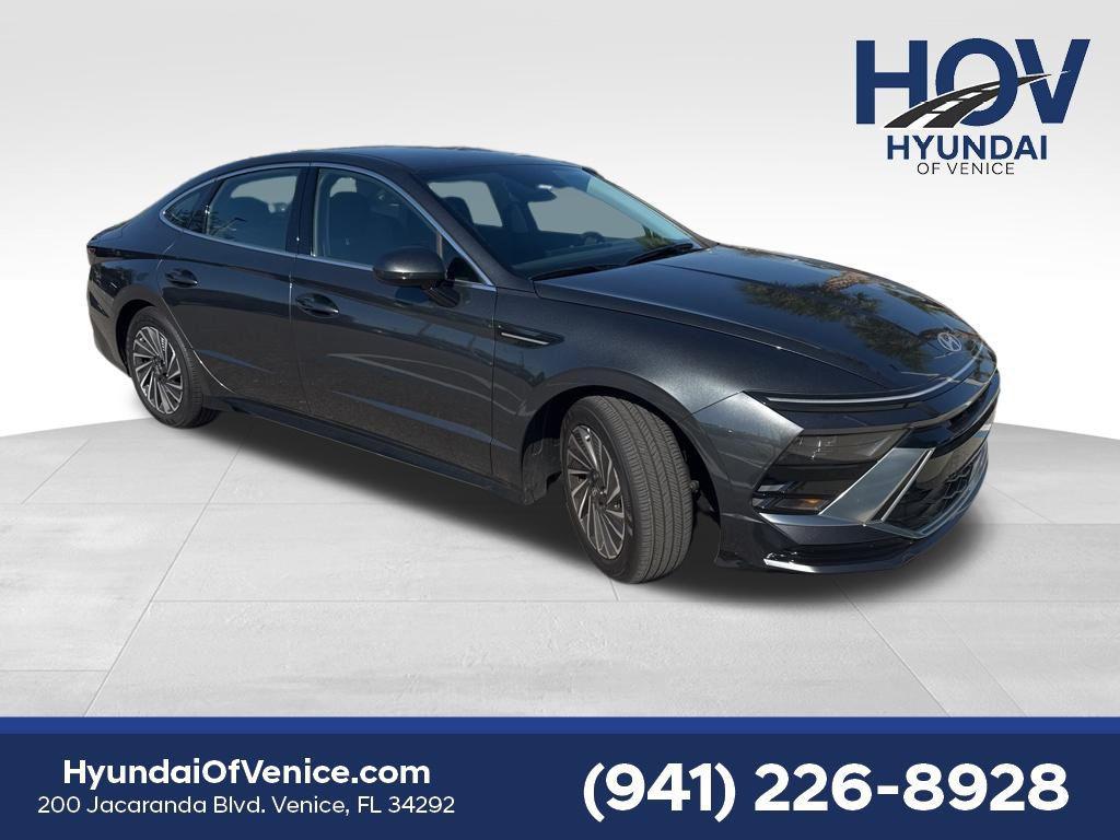 used 2025 Hyundai Sonata Hybrid car, priced at $26,469