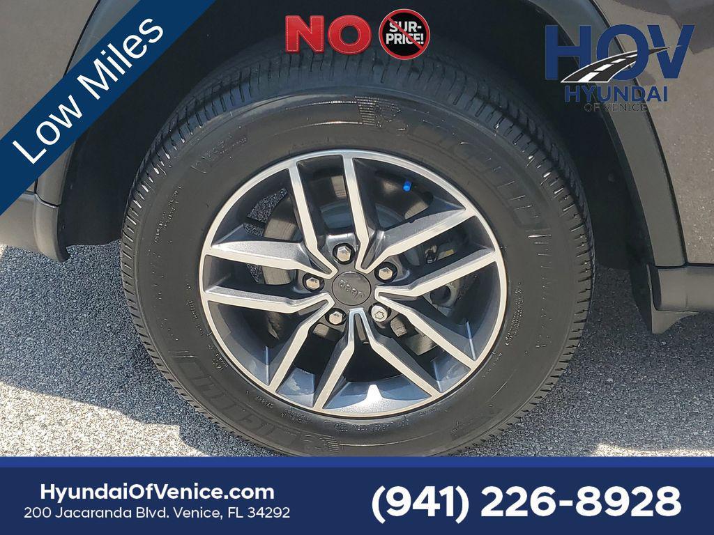 used 2019 Jeep Grand Cherokee car, priced at $23,092