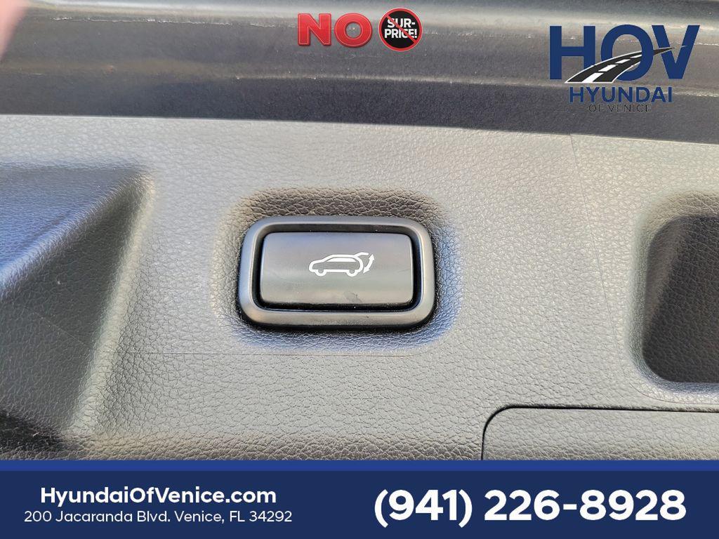 used 2022 Hyundai Santa Fe car, priced at $18,191