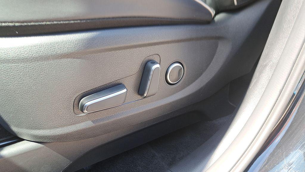 used 2024 Hyundai Palisade car, priced at $30,878
