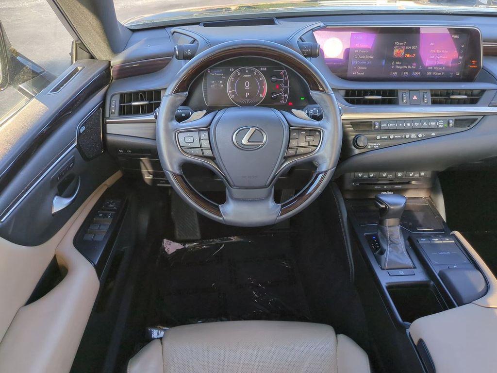 used 2019 Lexus ES 350 car, priced at $31,495