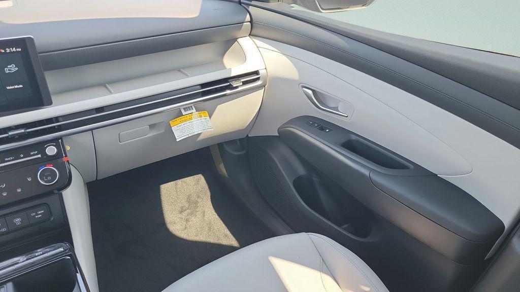 new 2026 Hyundai TUCSON Hybrid car, priced at $35,099