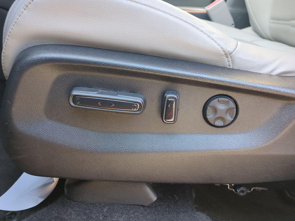 used 2022 Honda CR-V car, priced at $25,842