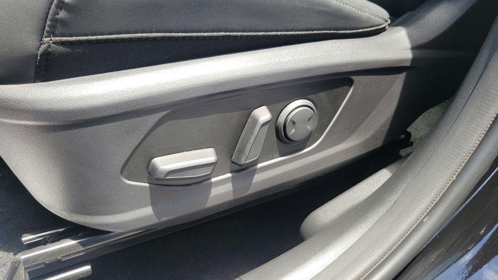 used 2025 Hyundai TUCSON Hybrid car, priced at $34,881