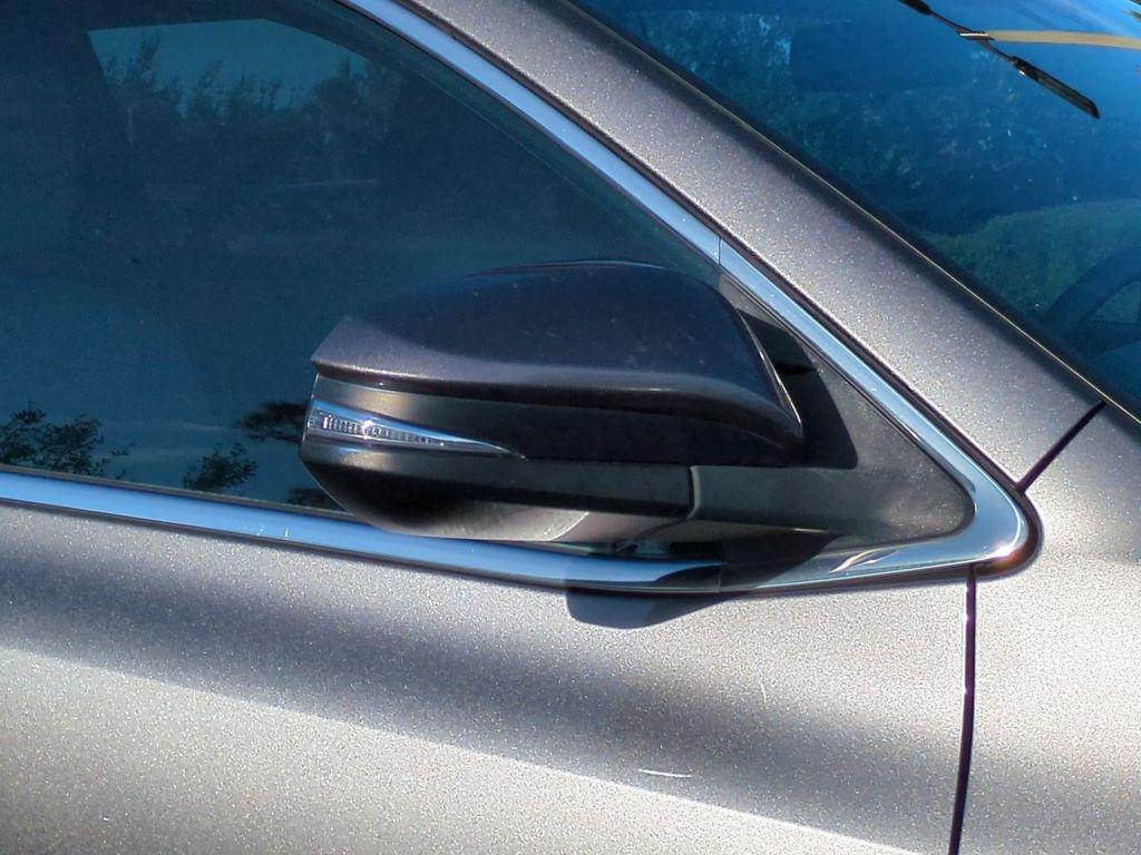 used 2019 Toyota Highlander car, priced at $17,885