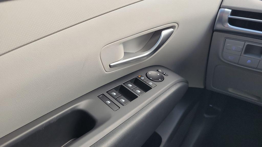 new 2026 Hyundai TUCSON Hybrid car, priced at $35,294