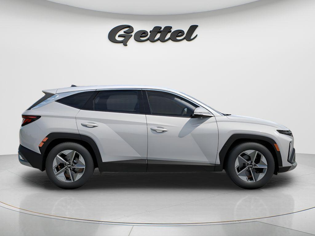 new 2026 Hyundai TUCSON Hybrid car, priced at $31,708