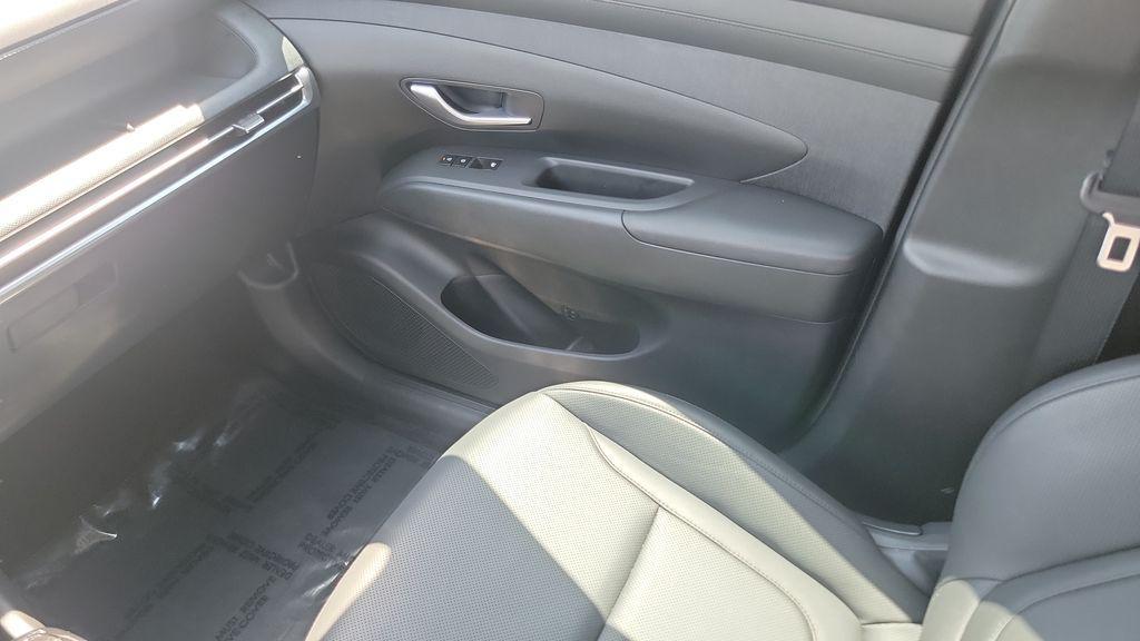used 2025 Hyundai TUCSON Hybrid car, priced at $30,946