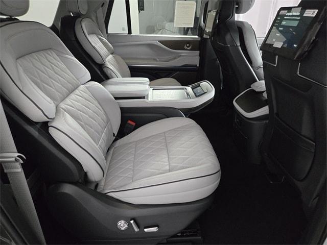 new 2026 Lincoln Navigator L car, priced at $132,525