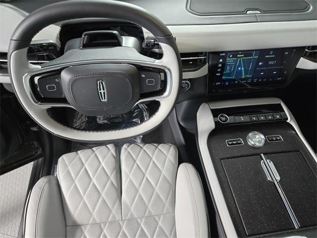new 2026 Lincoln Navigator L car, priced at $132,525