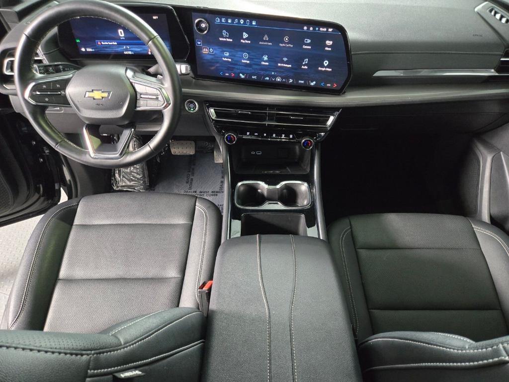 used 2025 Chevrolet Traverse car, priced at $34,312
