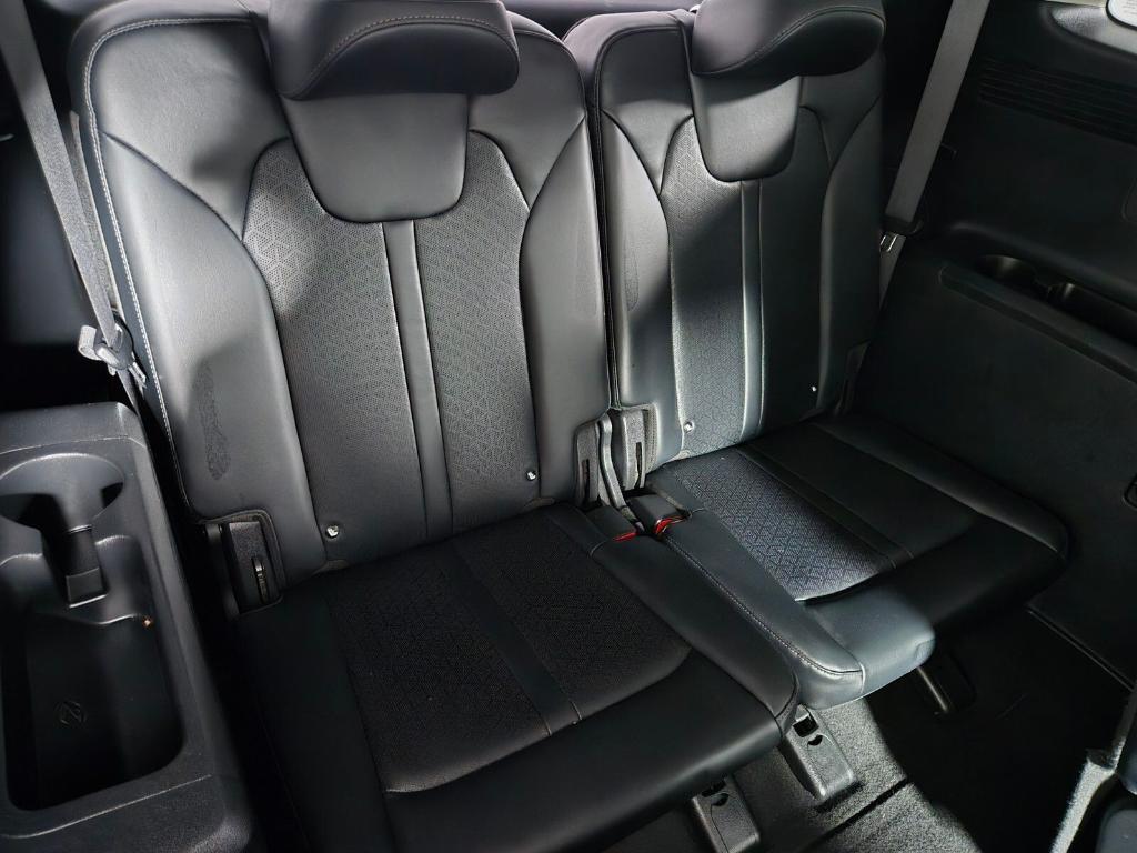 used 2023 Kia Sorento Hybrid car, priced at $26,388