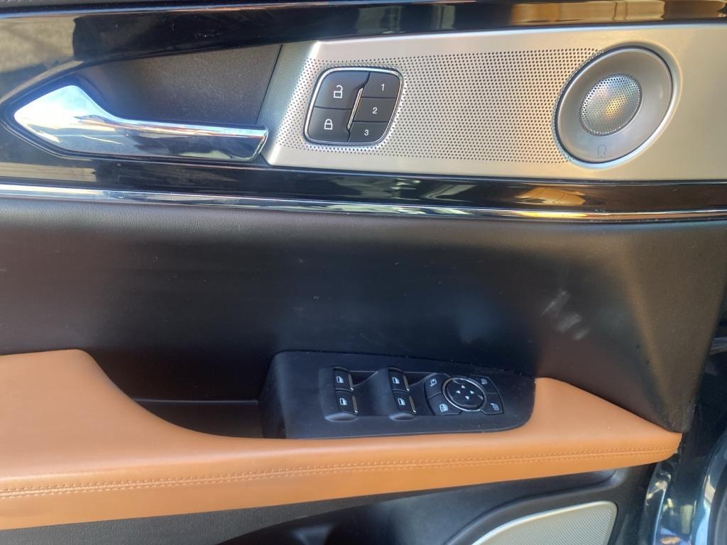 used 2022 Lincoln Nautilus car, priced at $40,922